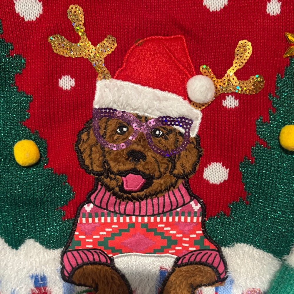 Festive Red Christmas Sweater with Bear Design - Picture 3 of 6